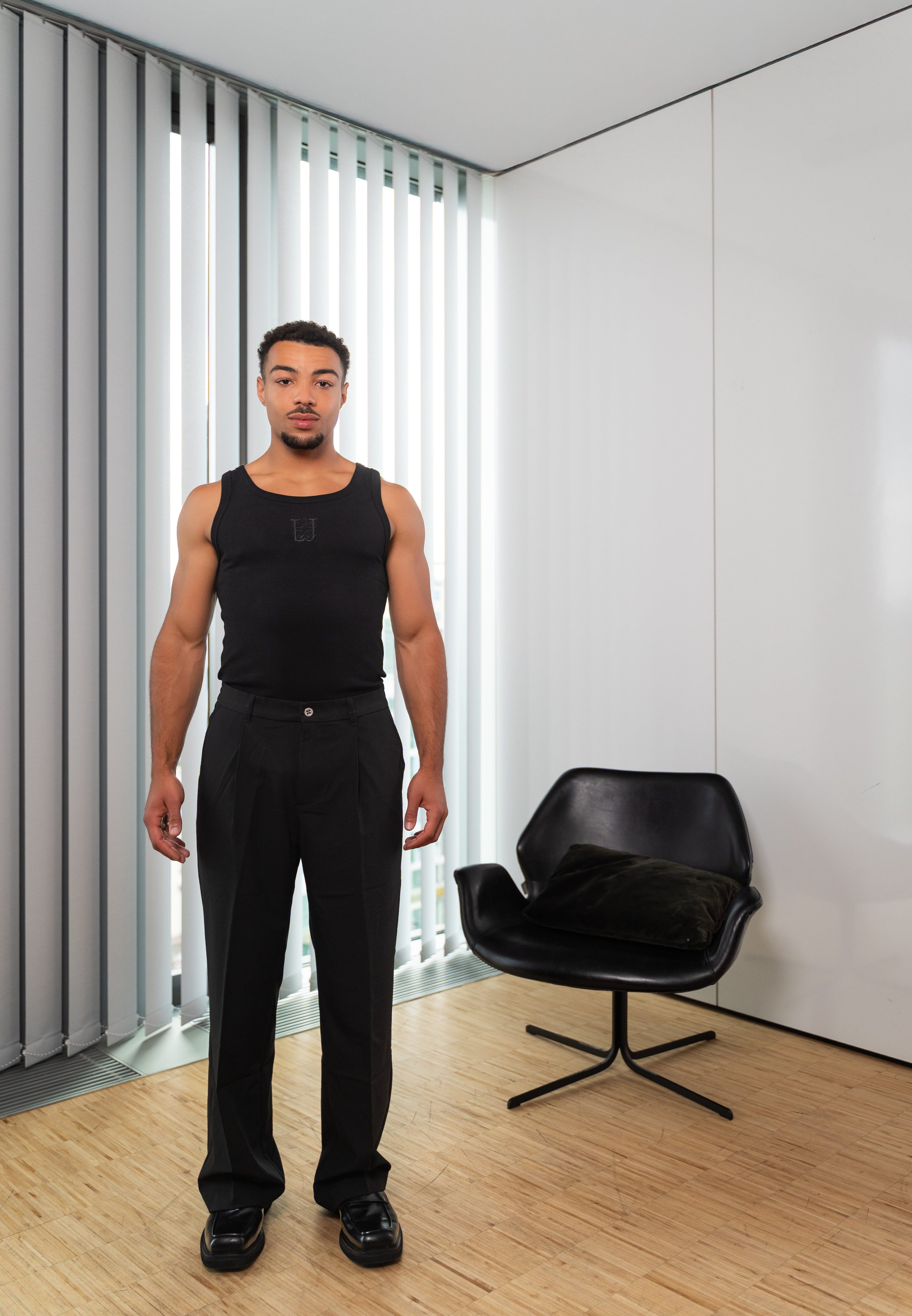 LEJARDIN Anzughose Schwarz – Unisex Comfort Pants mit Stretch